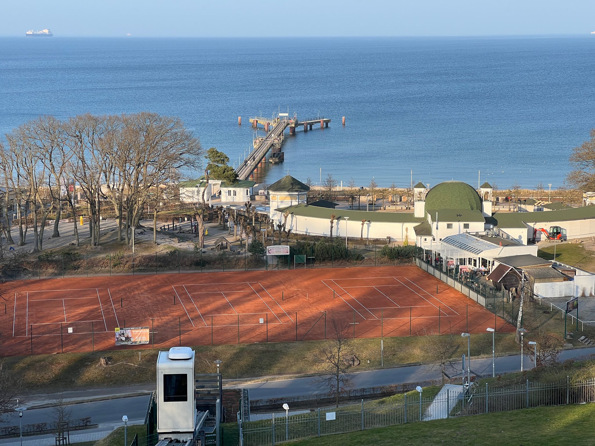 Blick auf Nordstrand und Kurpavillon